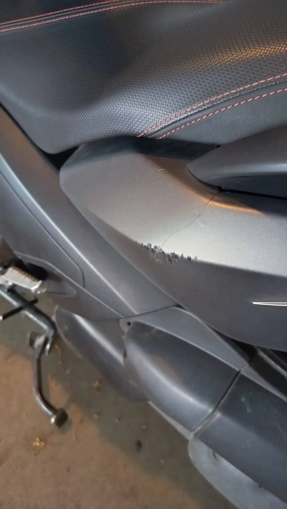 Yamaha X-Max 250 (2014 - 16) (4)