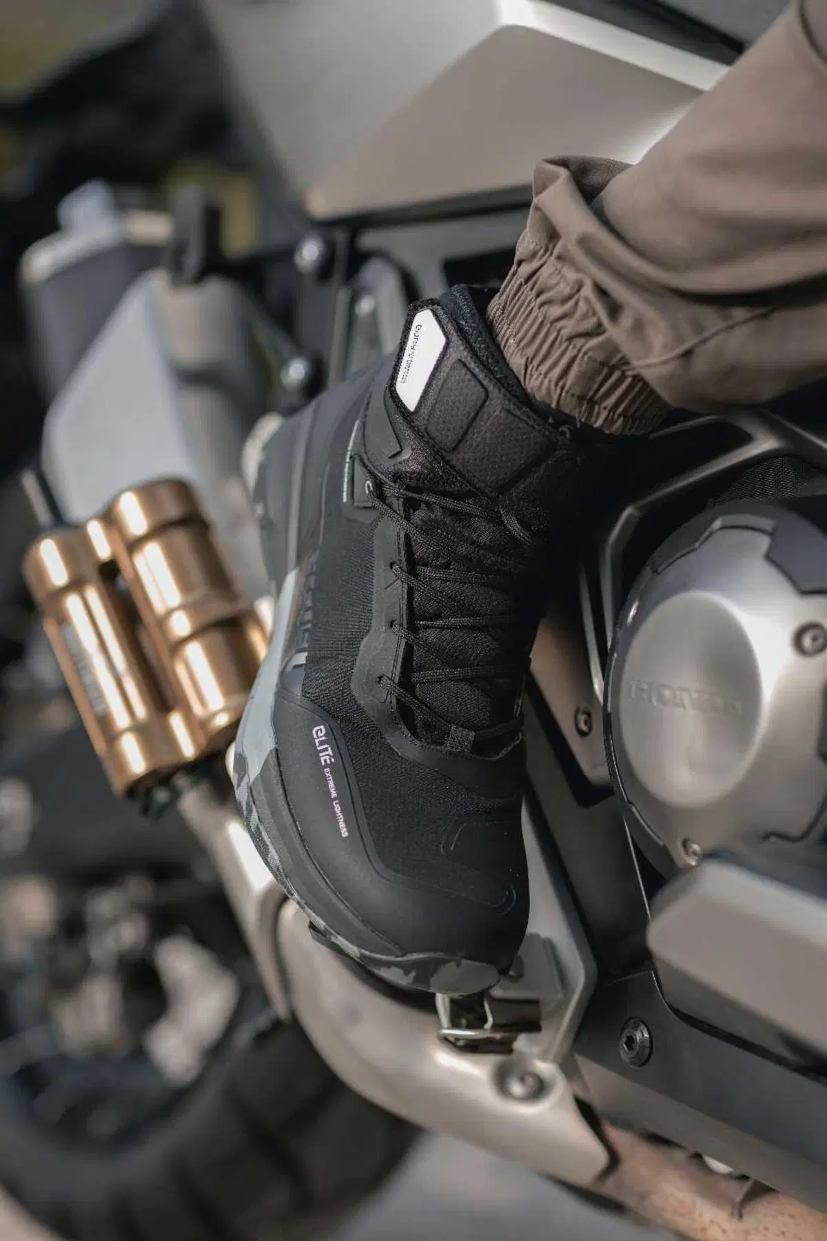 Nuovo look per Eleveit Stratos E-Dry (5)