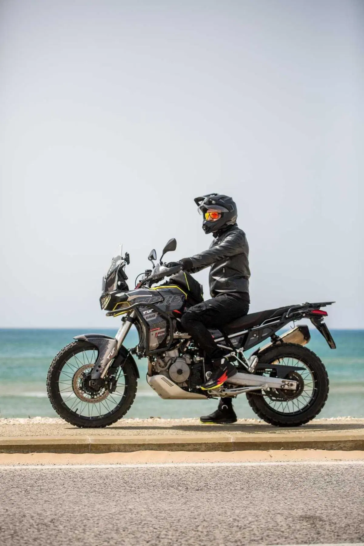 Nuovo look per Eleveit Stratos E-Dry (13)