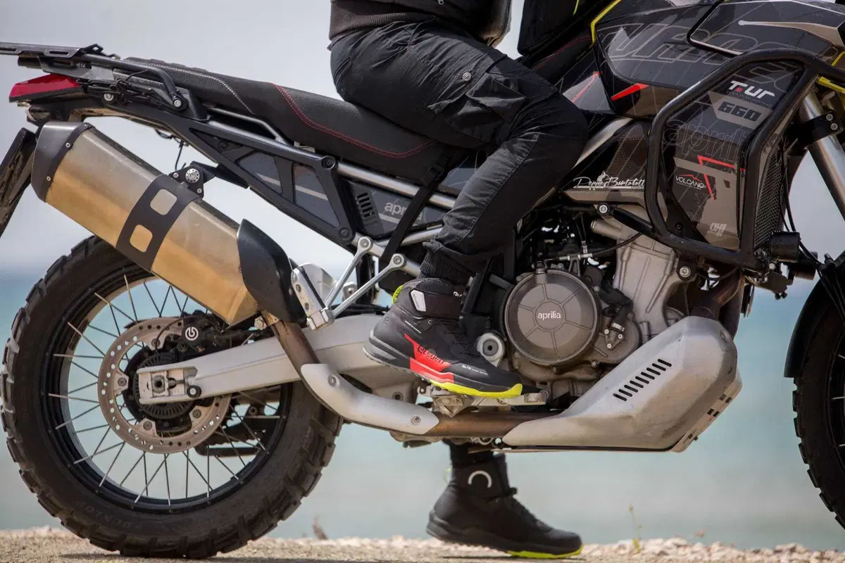 Nuovo look per Eleveit Stratos E-Dry (15)