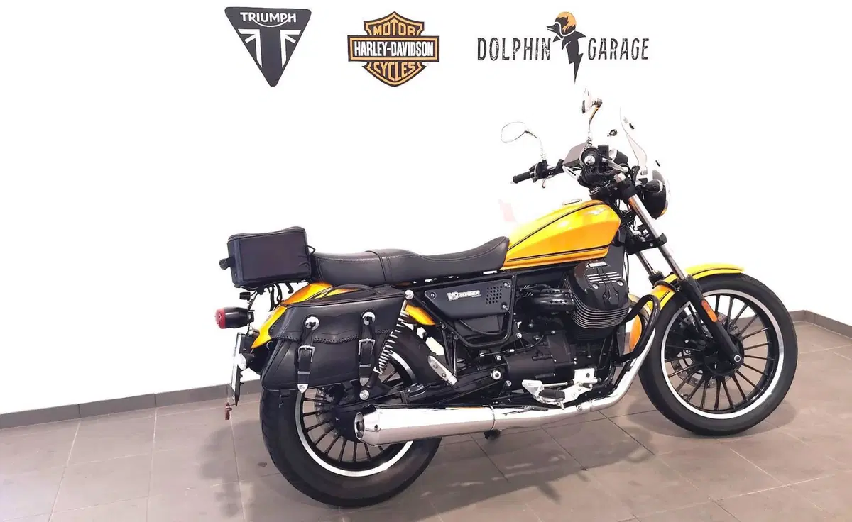 Moto Guzzi V9 Roamer (2016 - 18) (3)