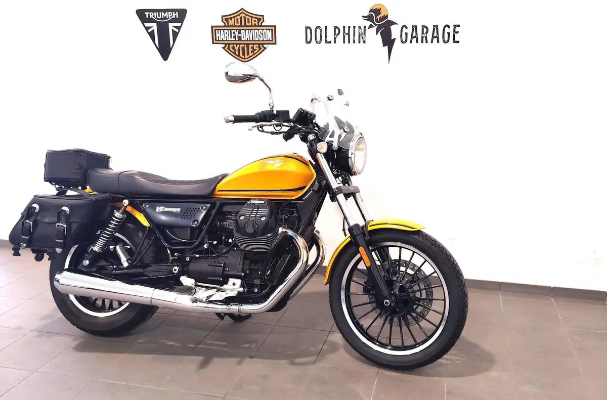 Moto Guzzi V9 Roamer (2016 - 18) (4)