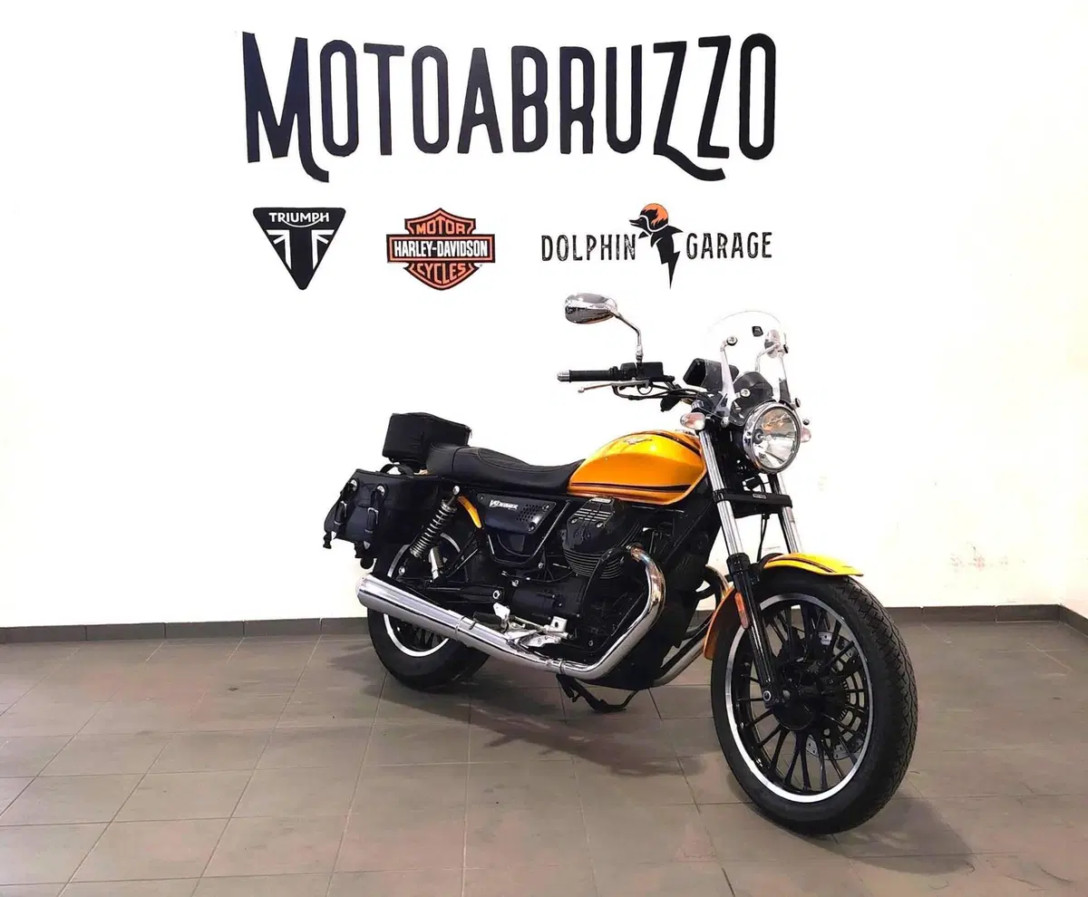 Moto Guzzi V9 Roamer (2016 - 18) (5)