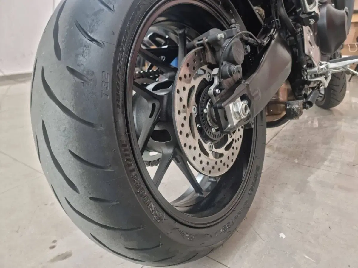 Yamaha Tracer 9 (2025 - 26) (10)