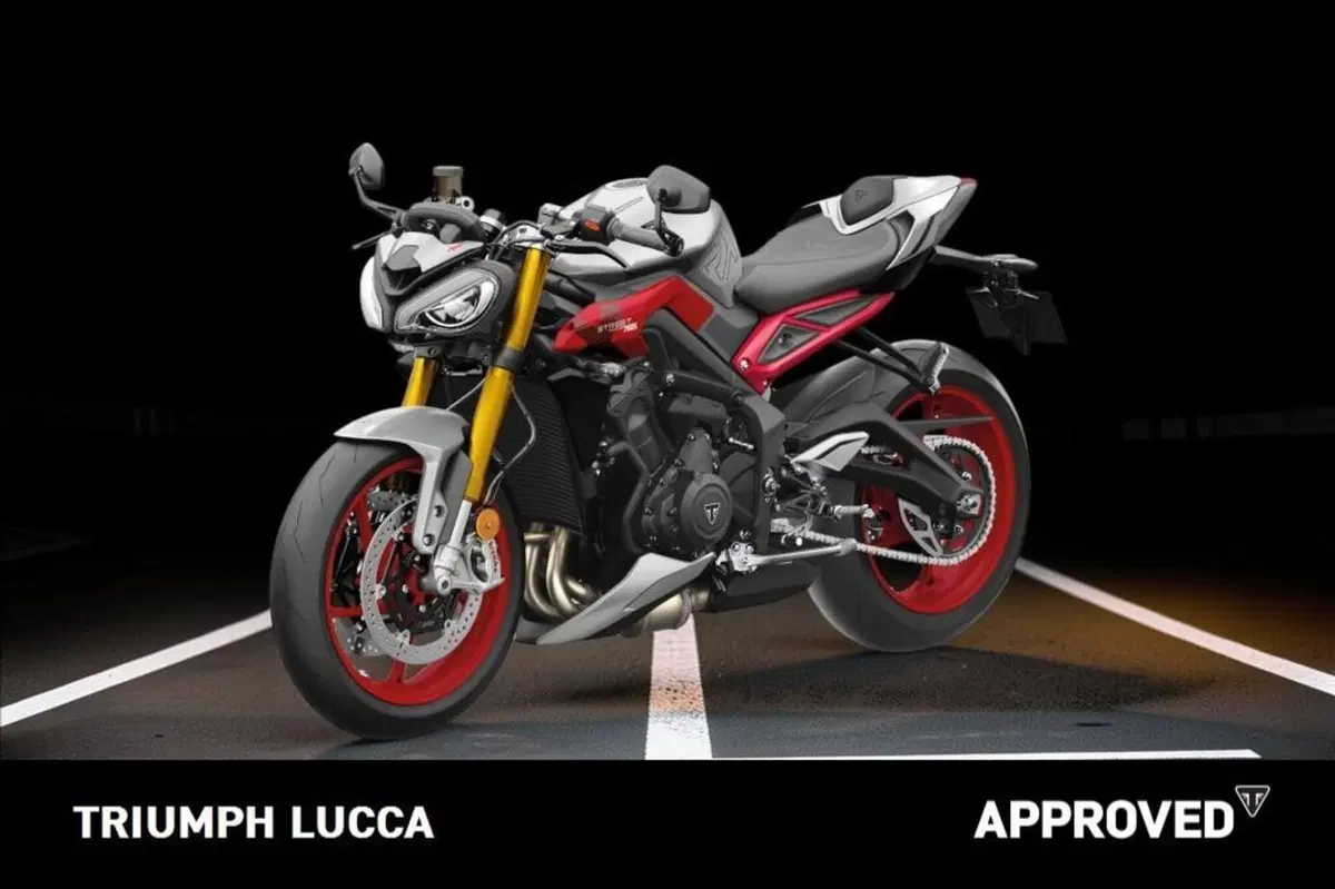 Triumph Street Triple 765 RX (2026) (2)