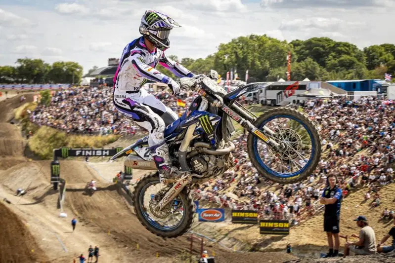 Tim Gajser in qualche frangente &egrave; sembrato essere in grado di poter infastidire Herlings. Per lui un terzo posto di GP dopo un lungo digiuno