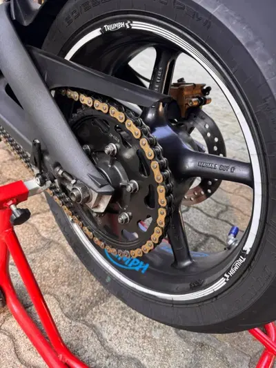 Triumph Street Triple (2007 - 12) usata