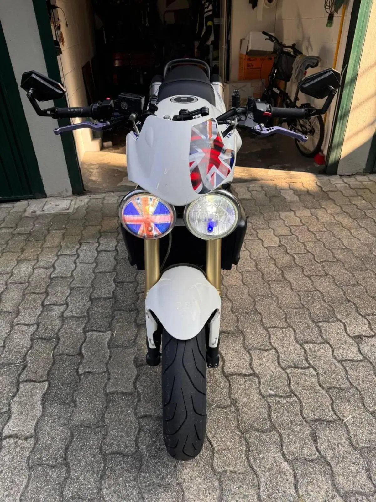 Triumph Street Triple (2007 - 12) (9)