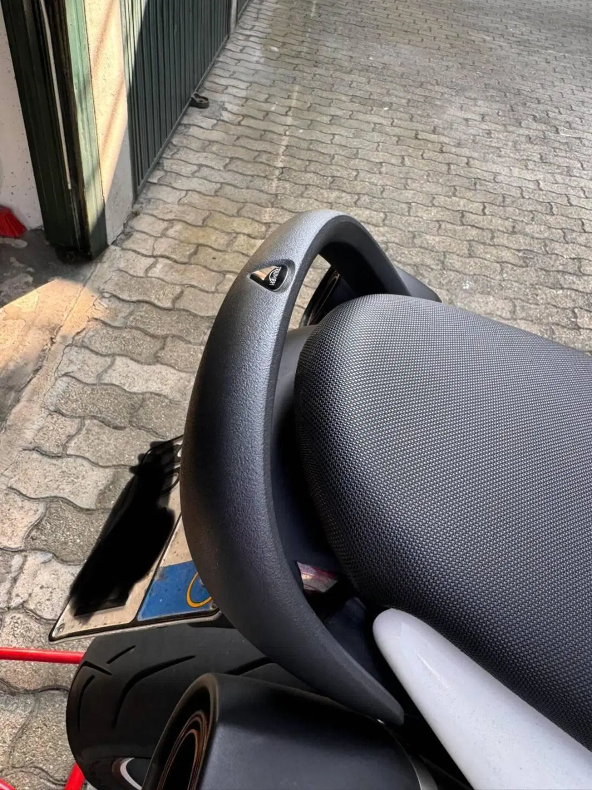 Triumph Street Triple (2007 - 12) (13)