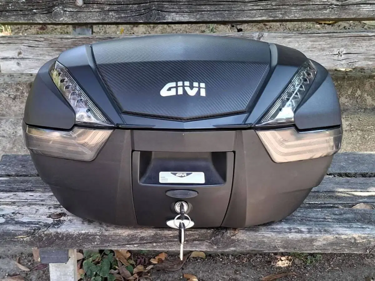Bauletto Givi V47NNT Tech Monokey 47 Litri Nero