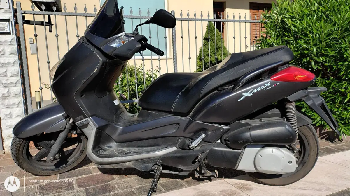 Yamaha X-Max 250 (2005 - 07) (2)