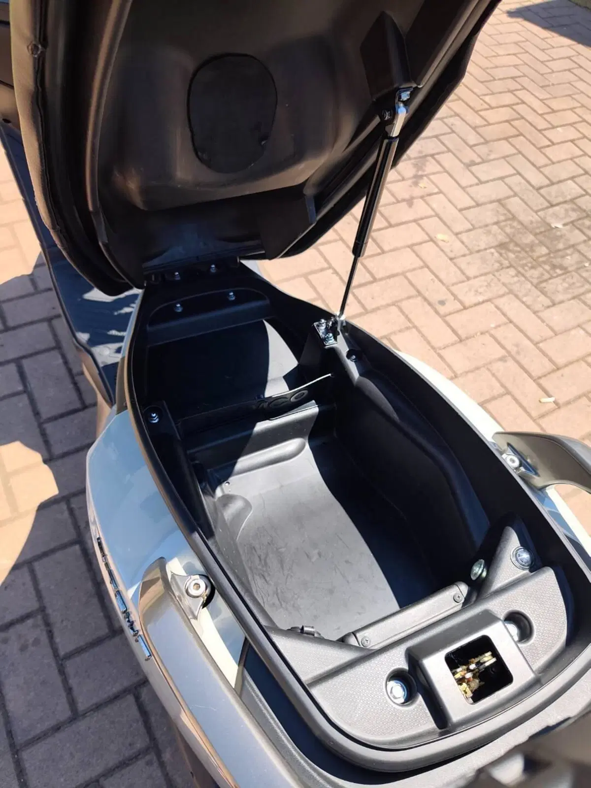 Kymco X-Town 300i City (2020) (6)