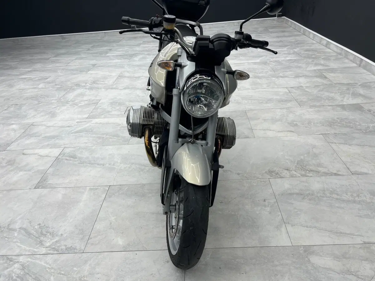 Bmw R 1200 R (2006 - 11) (11)