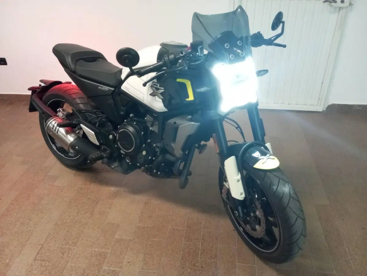 CFMOTO 700CL-X Sport (2022 - 26) (4)
