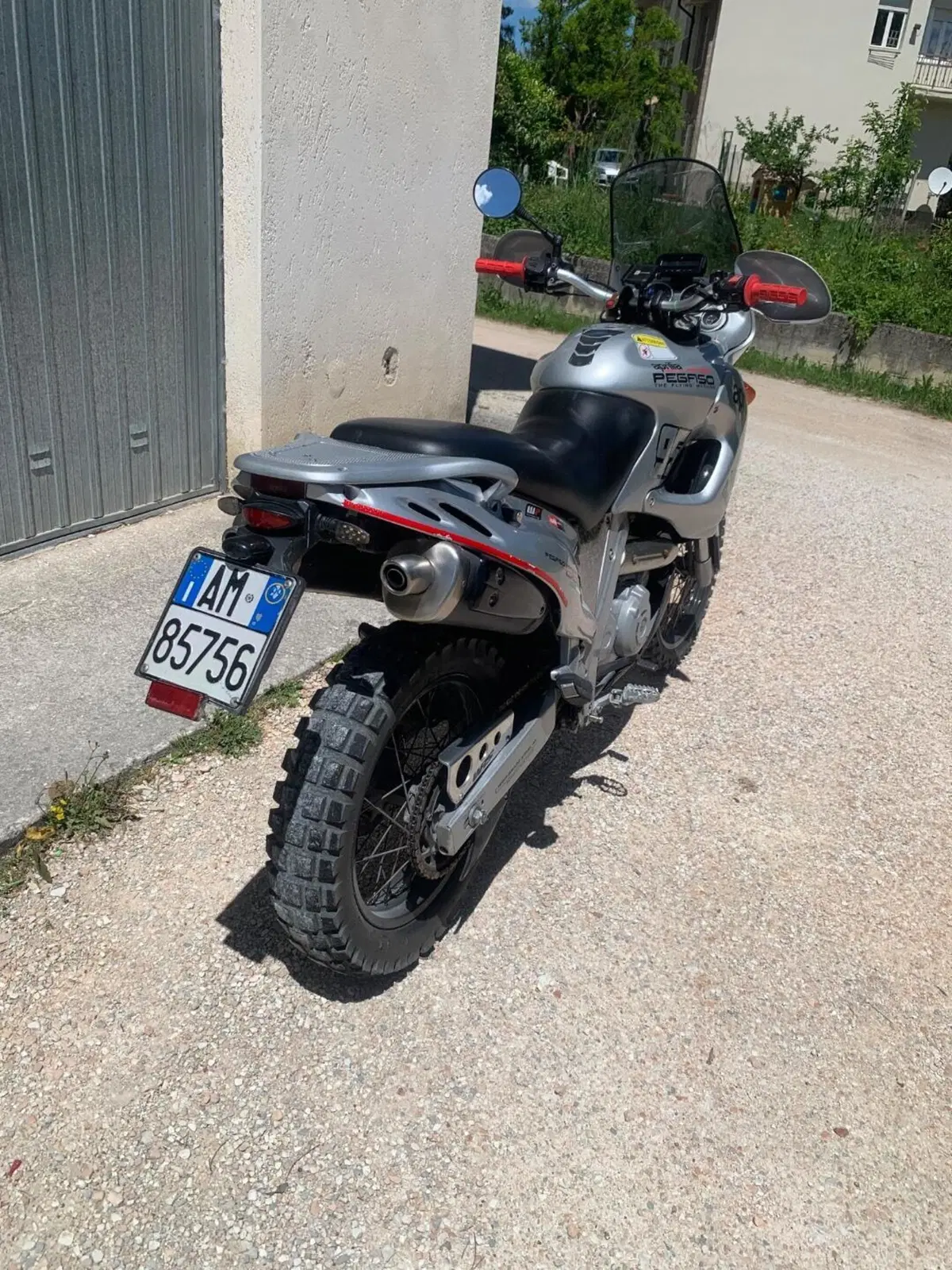 Aprilia Pegaso 650 (1997 - 00) (2)