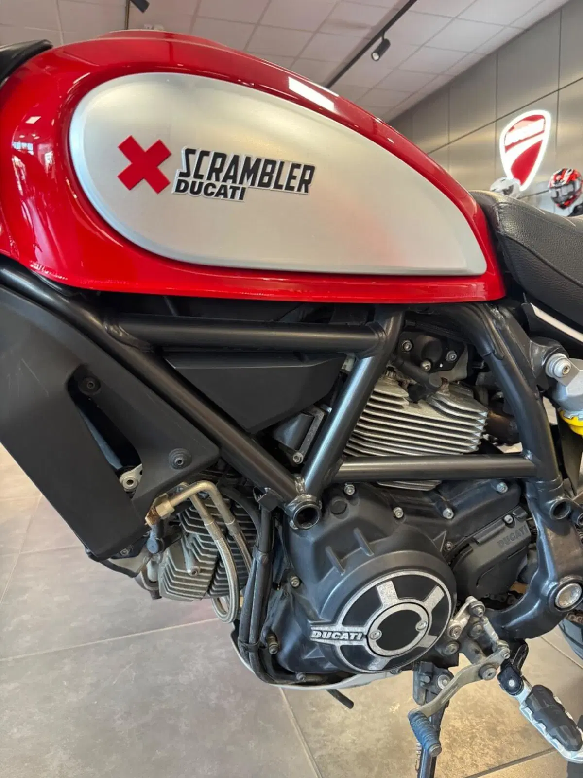 Ducati Scrambler 800 Desert Sled (2017 - 20) (18)