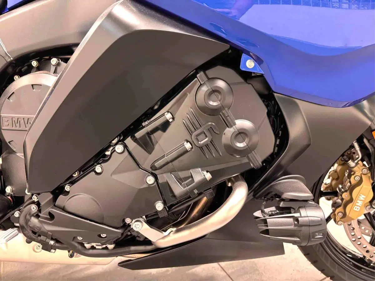 Bmw K 1600 GT (2022 - 27) (3)