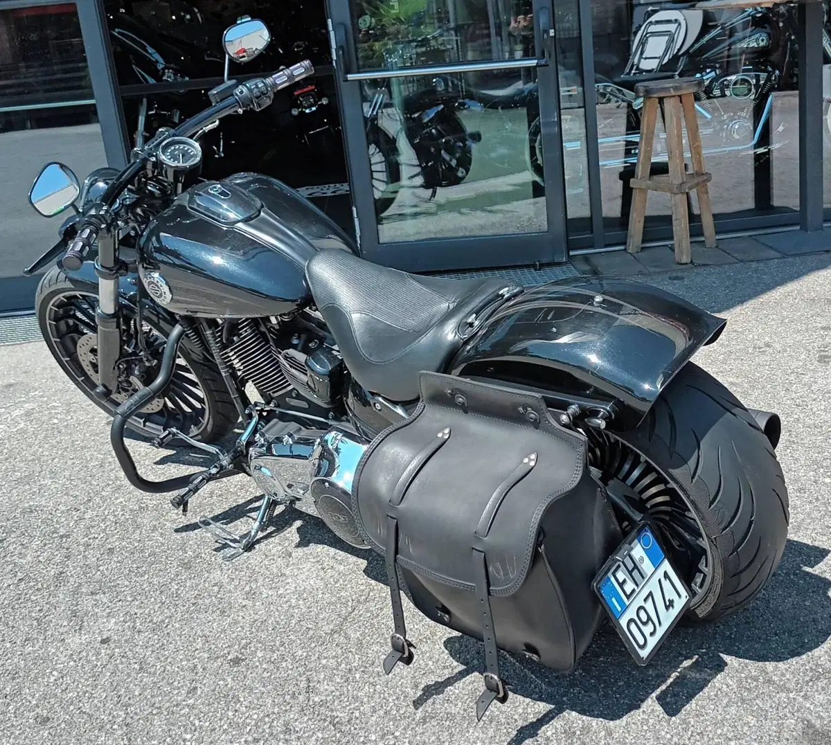 Harley-Davidson 1690 Breakout (2013 - 17) - FXSB (5)