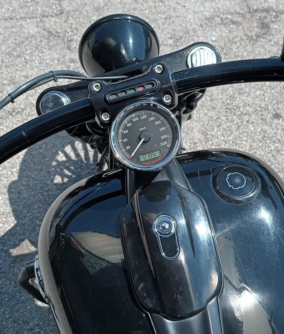 Harley-Davidson 1690 Breakout (2013 - 17) - FXSB (6)