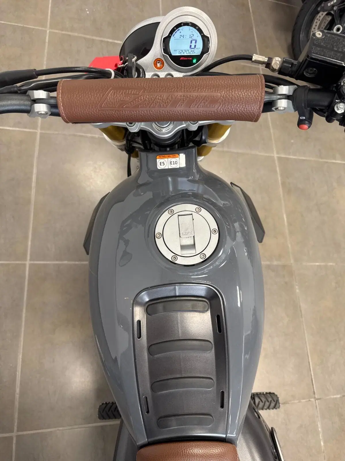 Fantic Motor Caballero 500 Scrambler Deluxe (2021 - 23) (7)