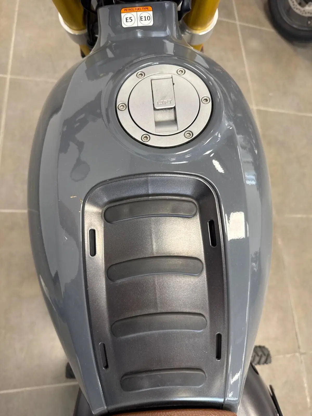 Fantic Motor Caballero 500 Scrambler Deluxe (2021 - 23) (9)