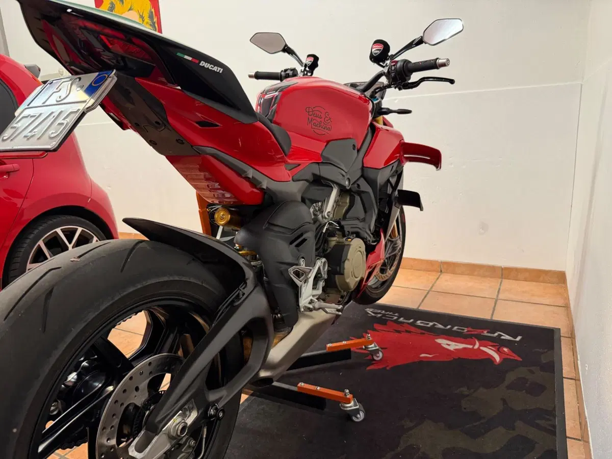 Ducati Streetfighter V4 S (2025 - 26) (3)