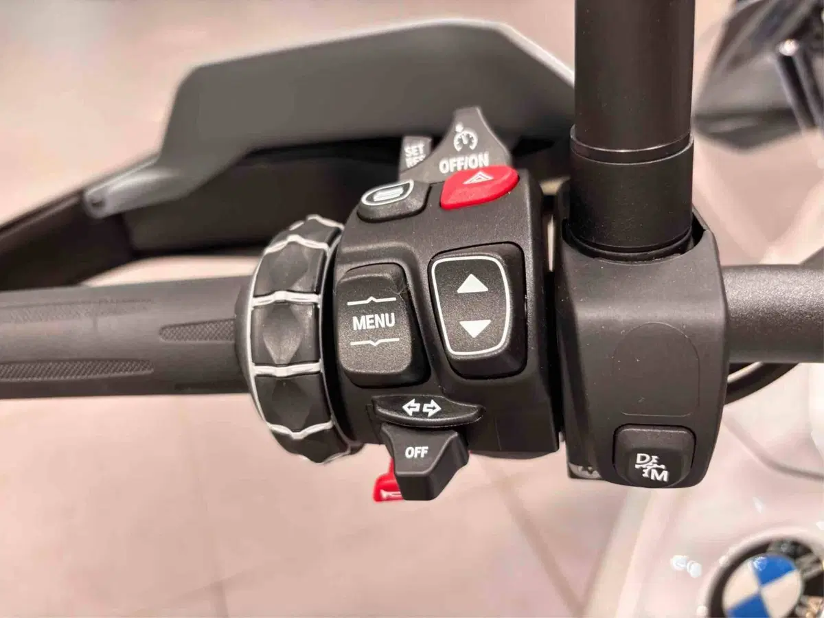 Bmw R 1300 GS ASA (2024 - 26) (4)