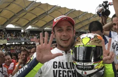 Nico Cereghini: &rdquo;Adesso valgono soltanto i titoli della MotoGP, Biaggi e tanti altri zero titoli&rdquo;