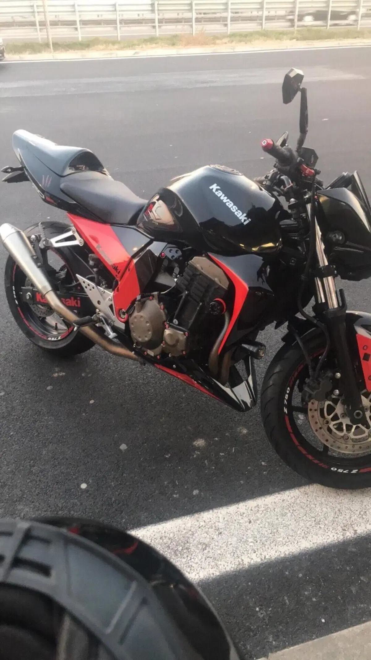 Kawasaki Z 750 (2003 - 06) (10)