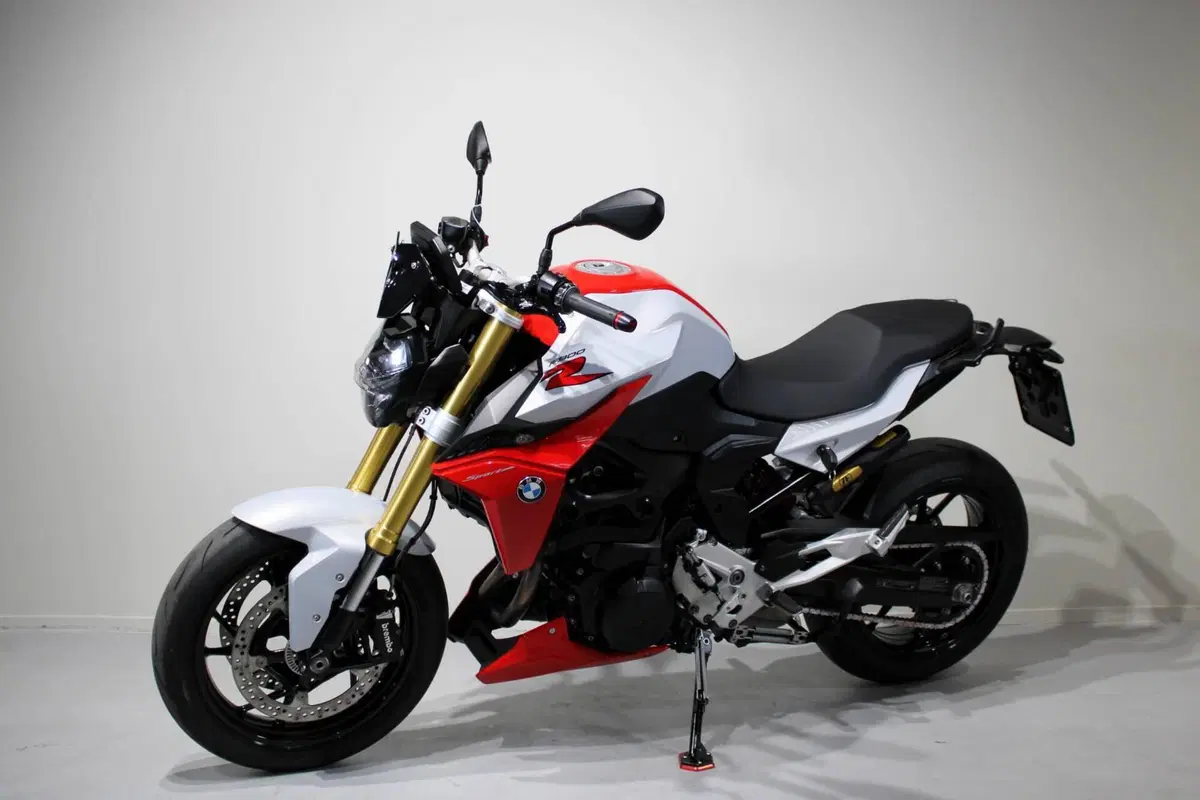 Bmw F 900 R (2021 - 24) (3)