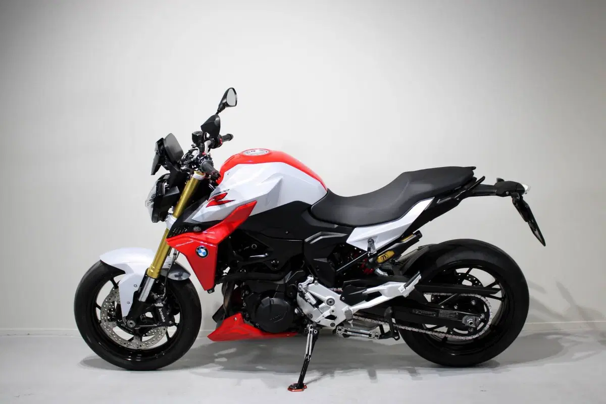 Bmw F 900 R (2021 - 24) (4)