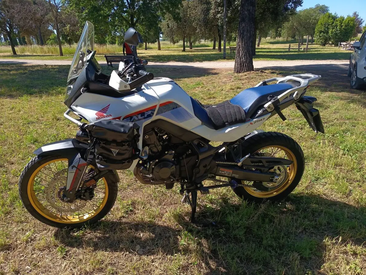 Honda Transalp XL750 (2023 - 24) (2)