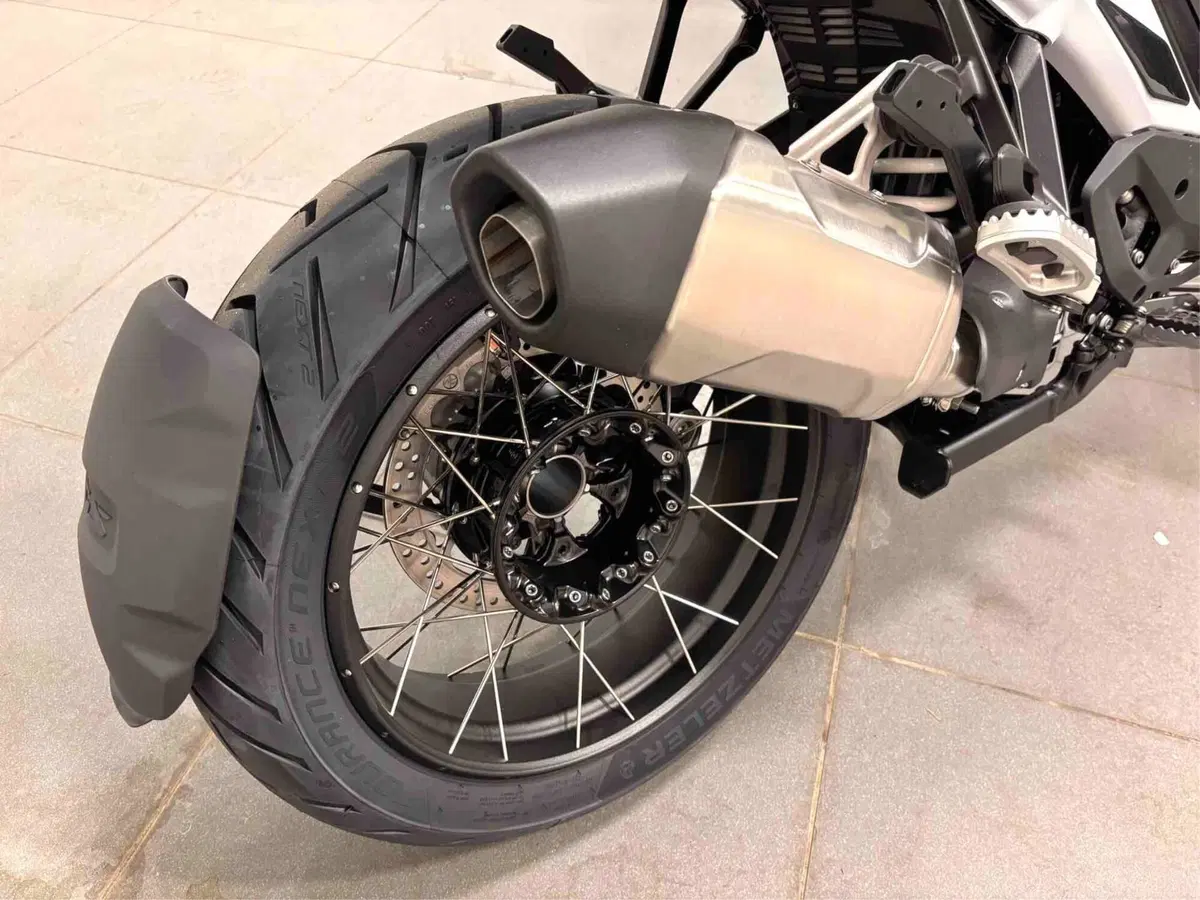 Bmw R 1300 GS Trophy (2023 - 26) (6)