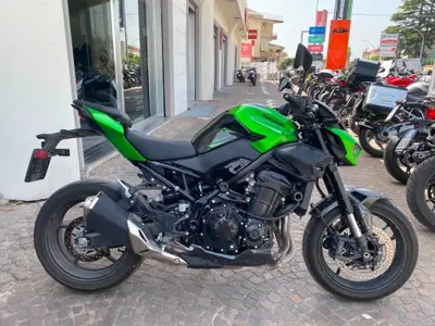 Kawasaki Z 900 (2025 - 26) usata