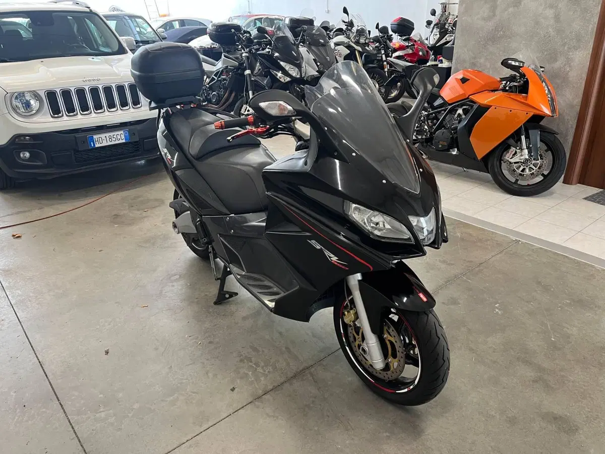Aprilia SRV 850 (2011 - 16) (4)