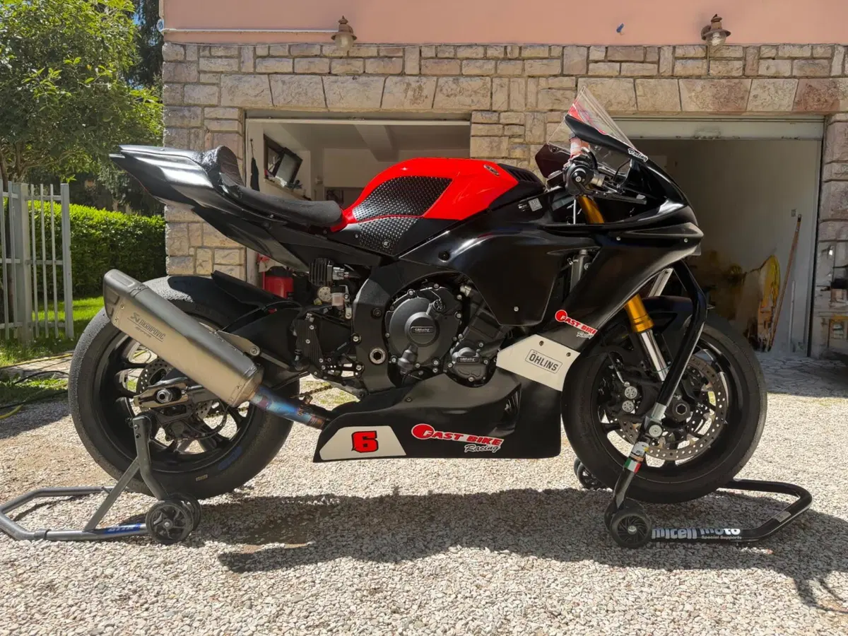 Yamaha YZF R1 GYTR (2023 - 24) (4)