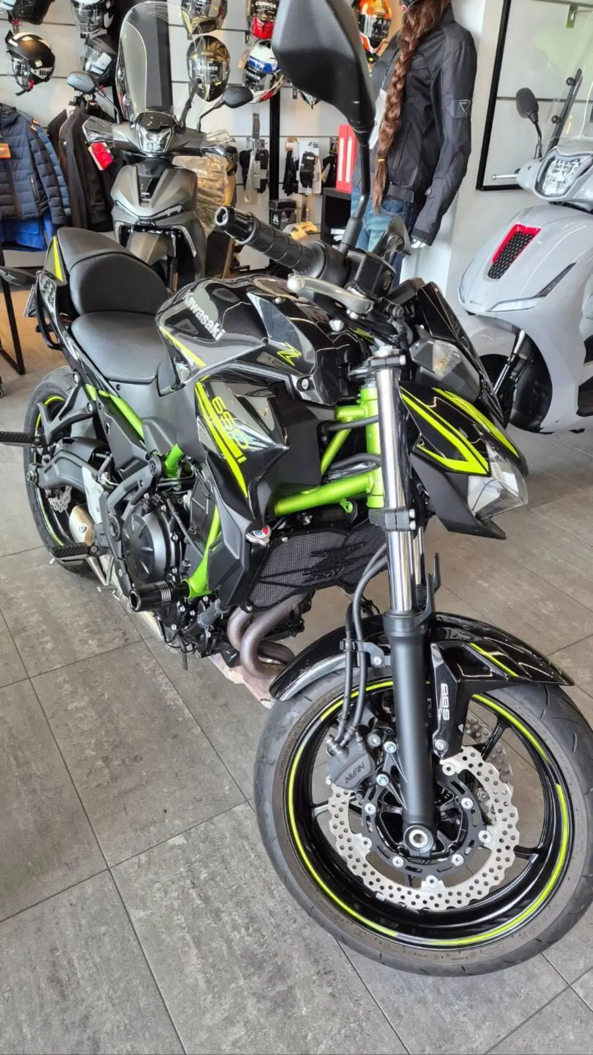 Kawasaki Z 650 (2020) (3)