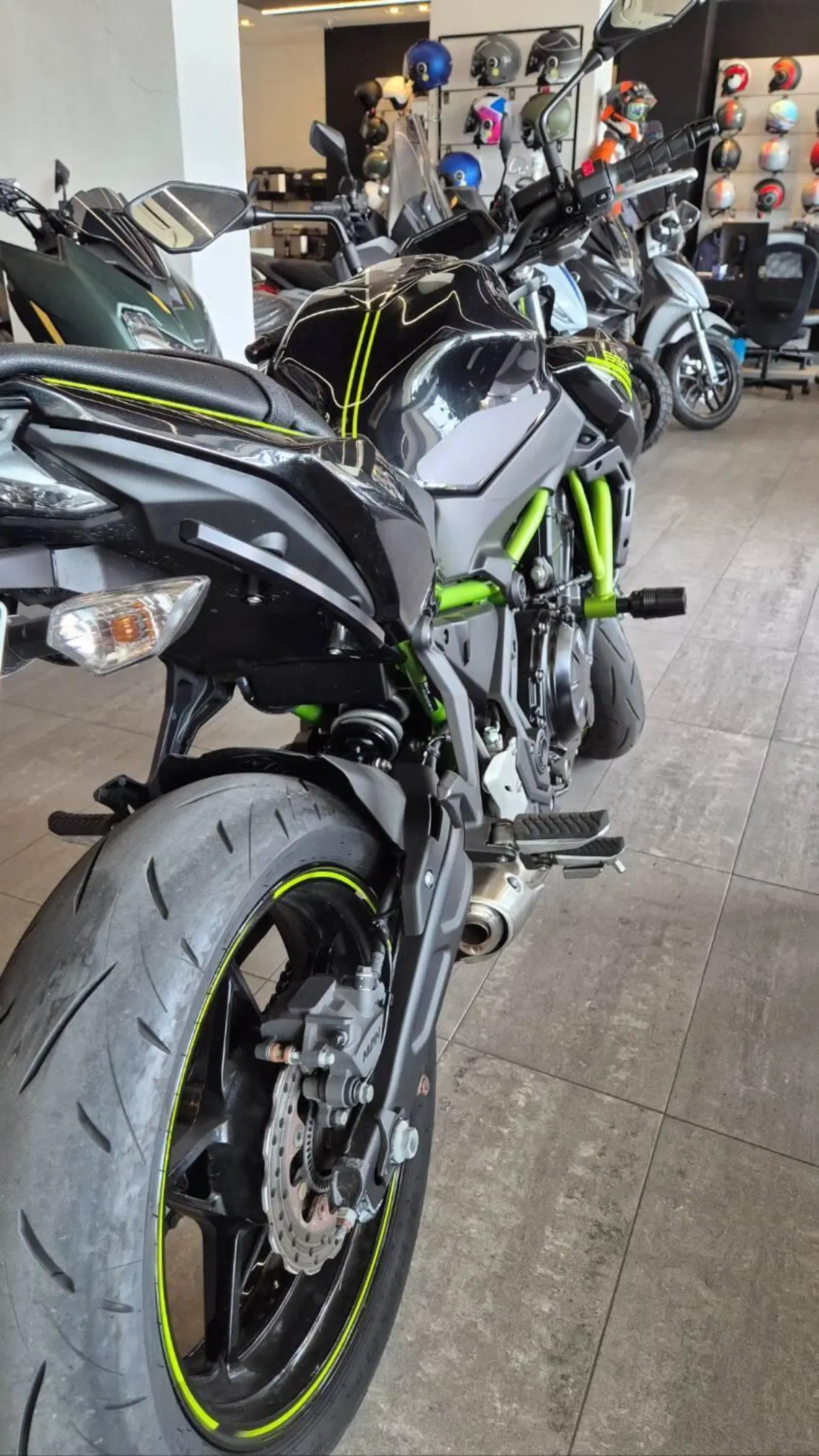 Kawasaki Z 650 (2020) (8)