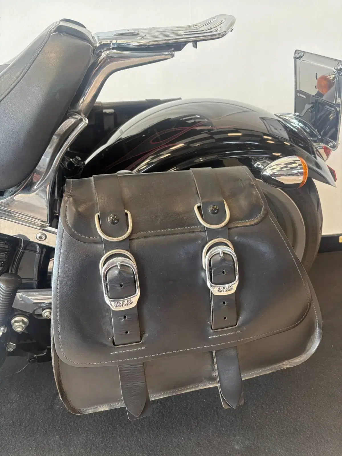 Harley-Davidson 1584 Rocker C (2009 - 11) - FXCWC (8)