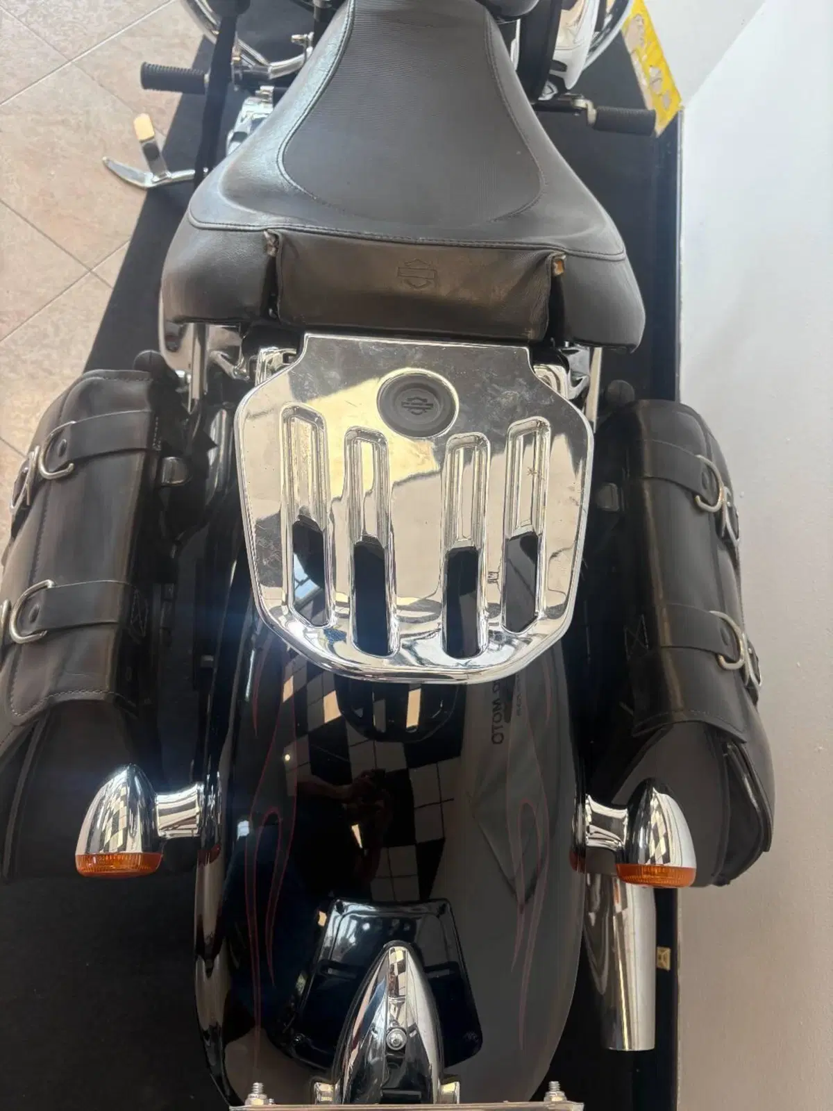 Harley-Davidson 1584 Rocker C (2009 - 11) - FXCWC (10)