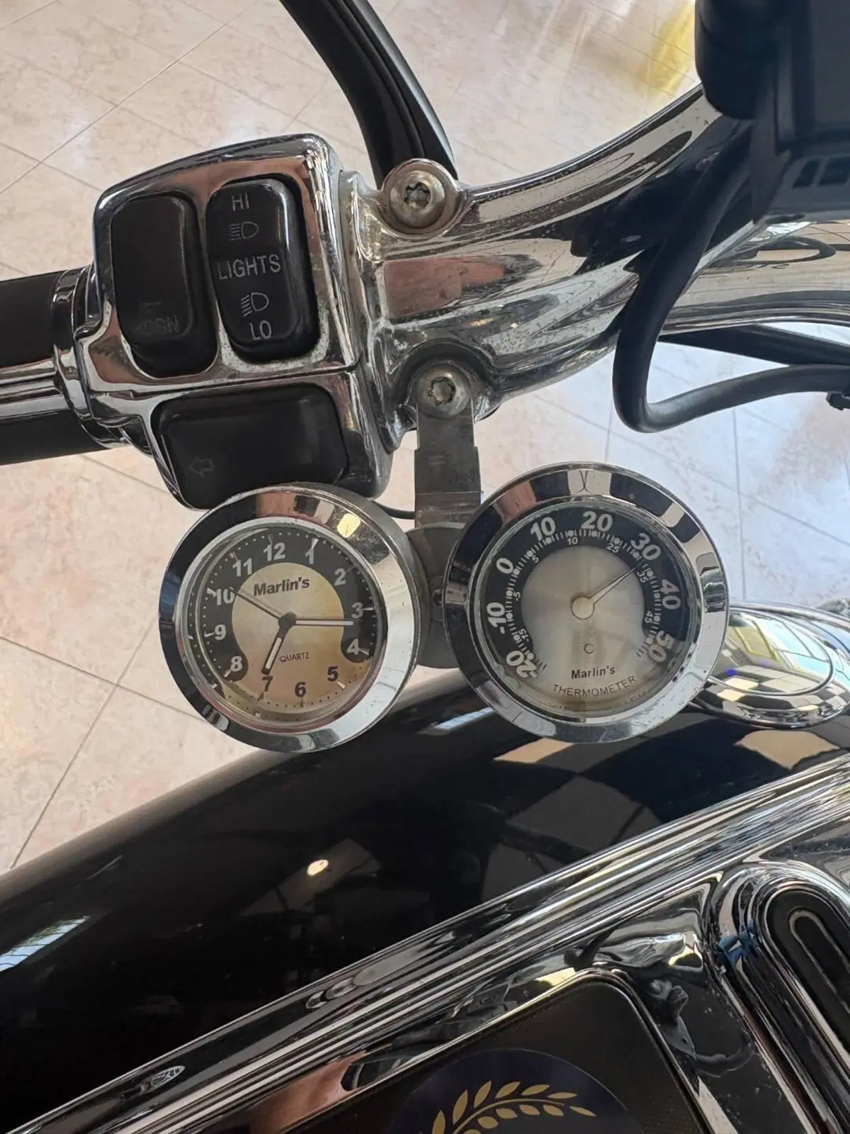 Harley-Davidson 1584 Rocker C (2009 - 11) - FXCWC (12)