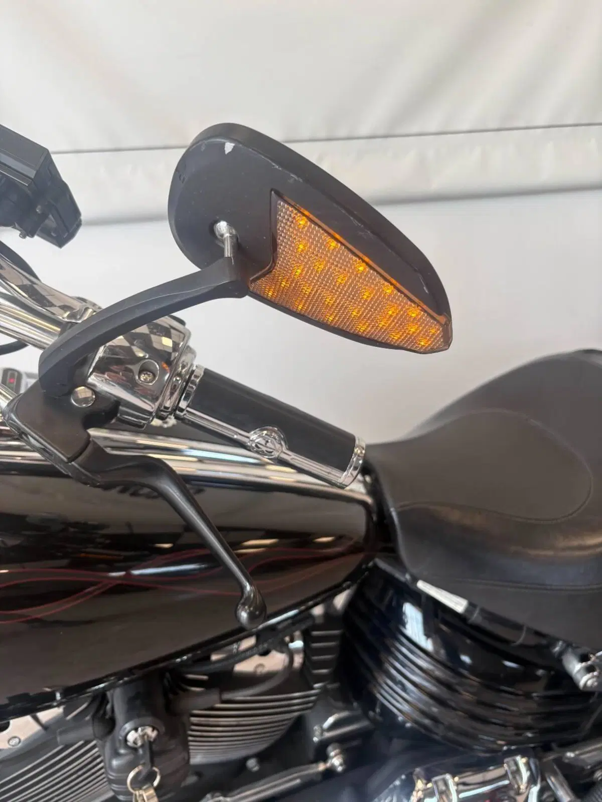 Harley-Davidson 1584 Rocker C (2009 - 11) - FXCWC (15)