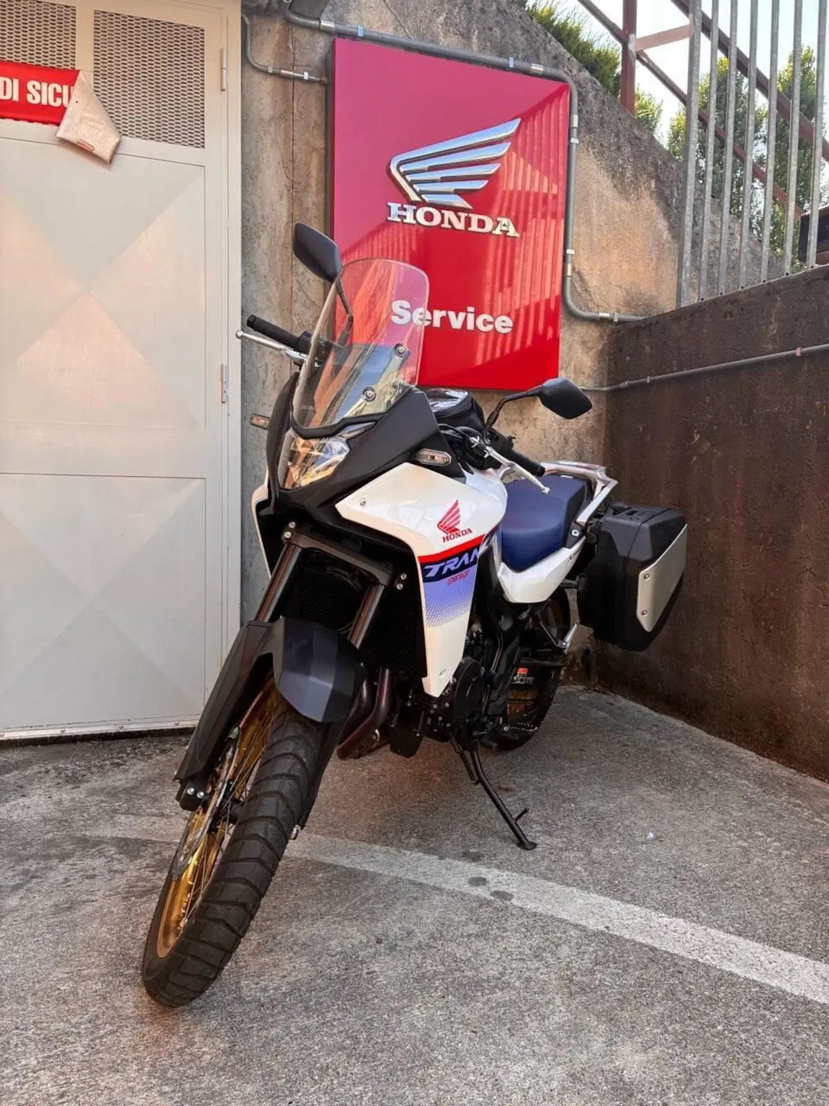 Honda Transalp XL750 (2023 - 24) (2)