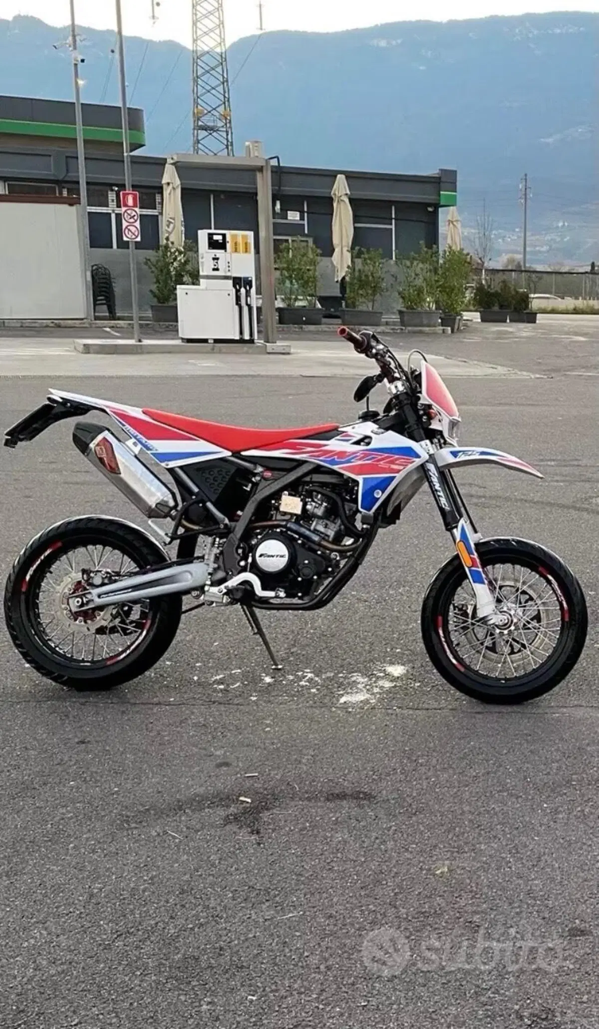 Fantic Motor Motard 125 Casa 4t (2019) (4)