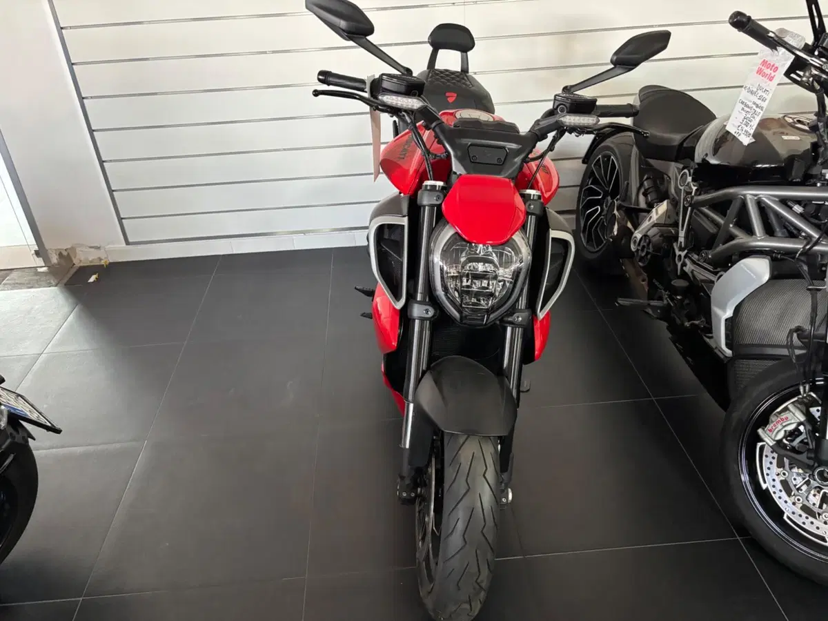 Ducati Diavel V4 (2023 - 26) (3)