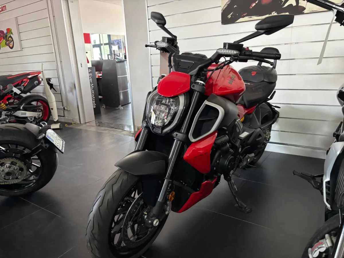 Ducati Diavel V4 (2023 - 26) (6)