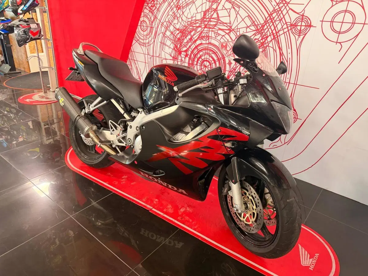 Honda CBR 600 F (1999 - 00) (2)