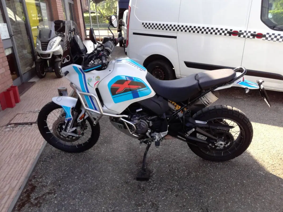 Ducati DesertX (2022 - 25) (4)
