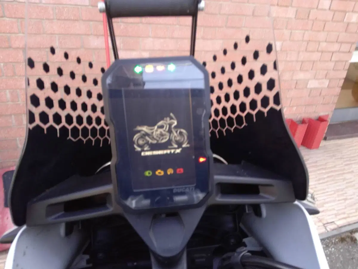 Ducati DesertX (2022 - 25) (7)
