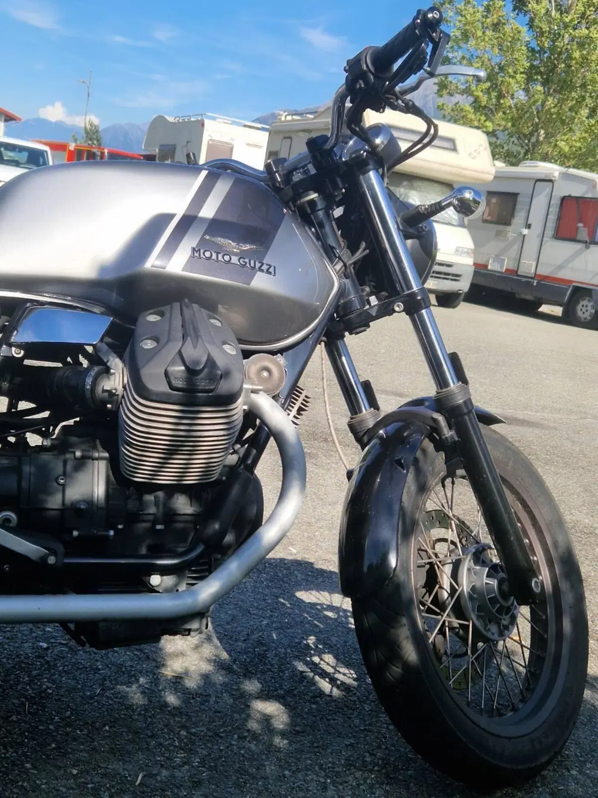 Moto Guzzi V7 II Special (2015 - 17) (10)